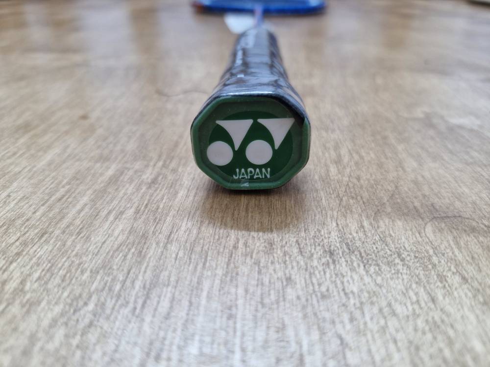 راکت بدمینتون تکی YONEX مدل VOLTRIC ژاپنی