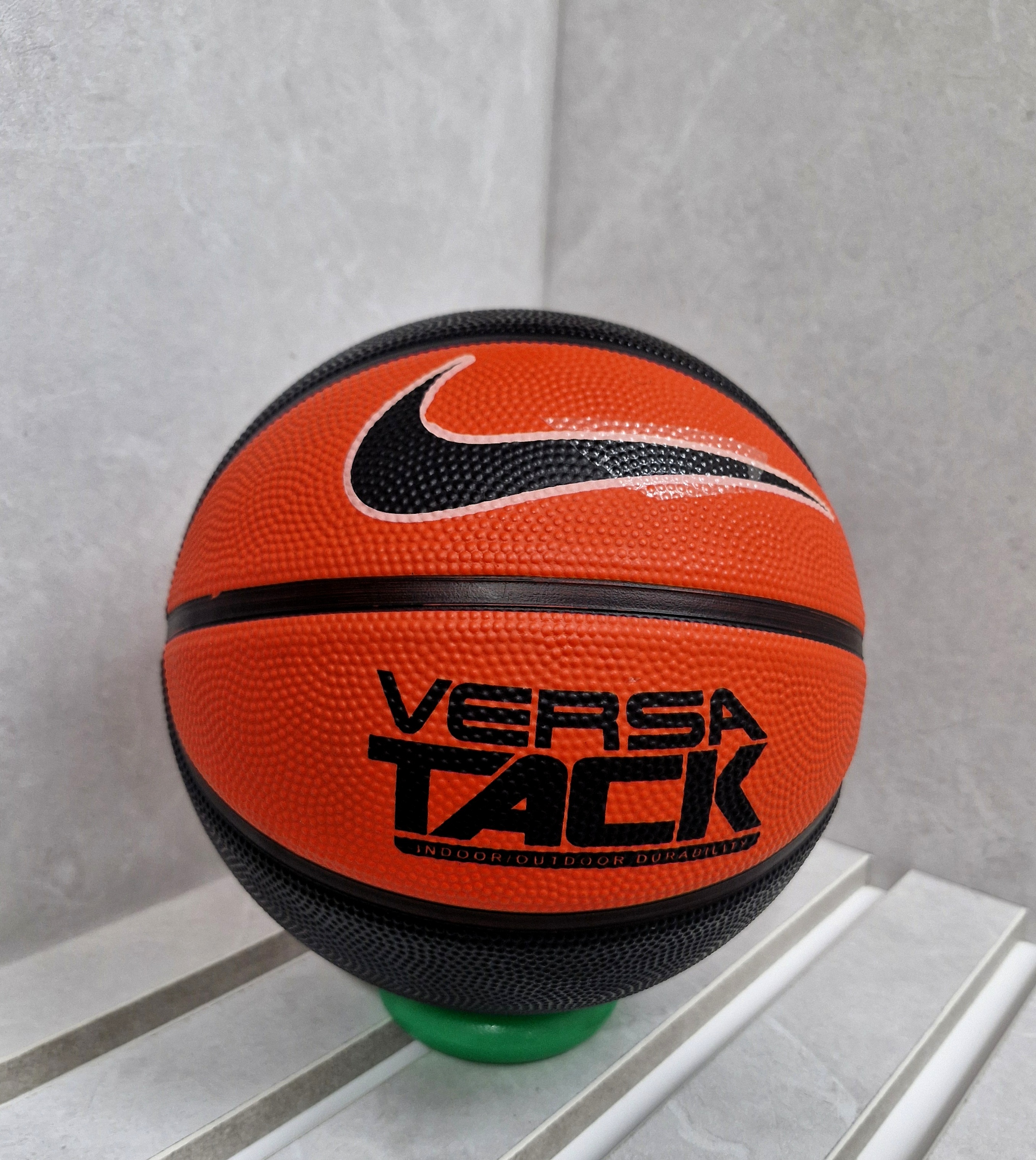 توپ بسکتبال آسفالتی مدل VERSA TACK