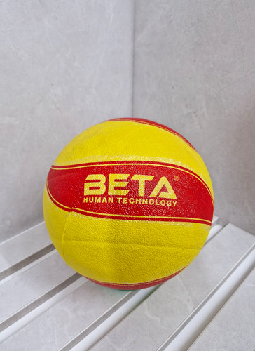 توپ والیبال Beta