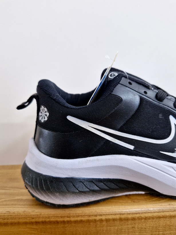 کفش رانینگ مردانه و زنانه Nike مشکی