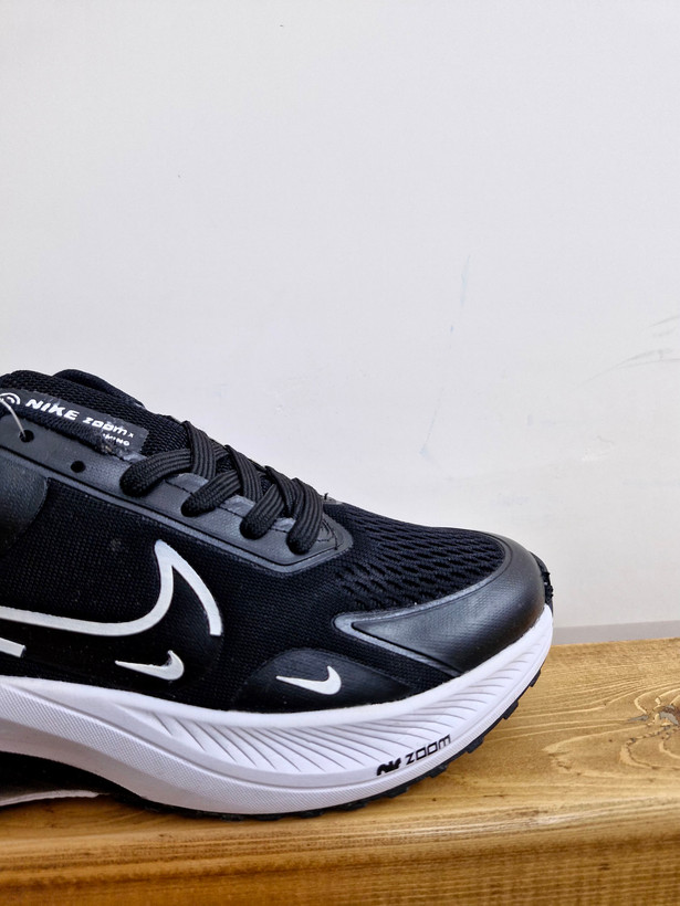 کفش رانینگ مردانه و زنانه Nike مشکی